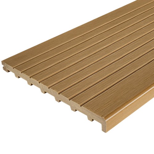 Ступень ДПК Latitudo Step-320 Орех Полнотелая купить в Пустошке